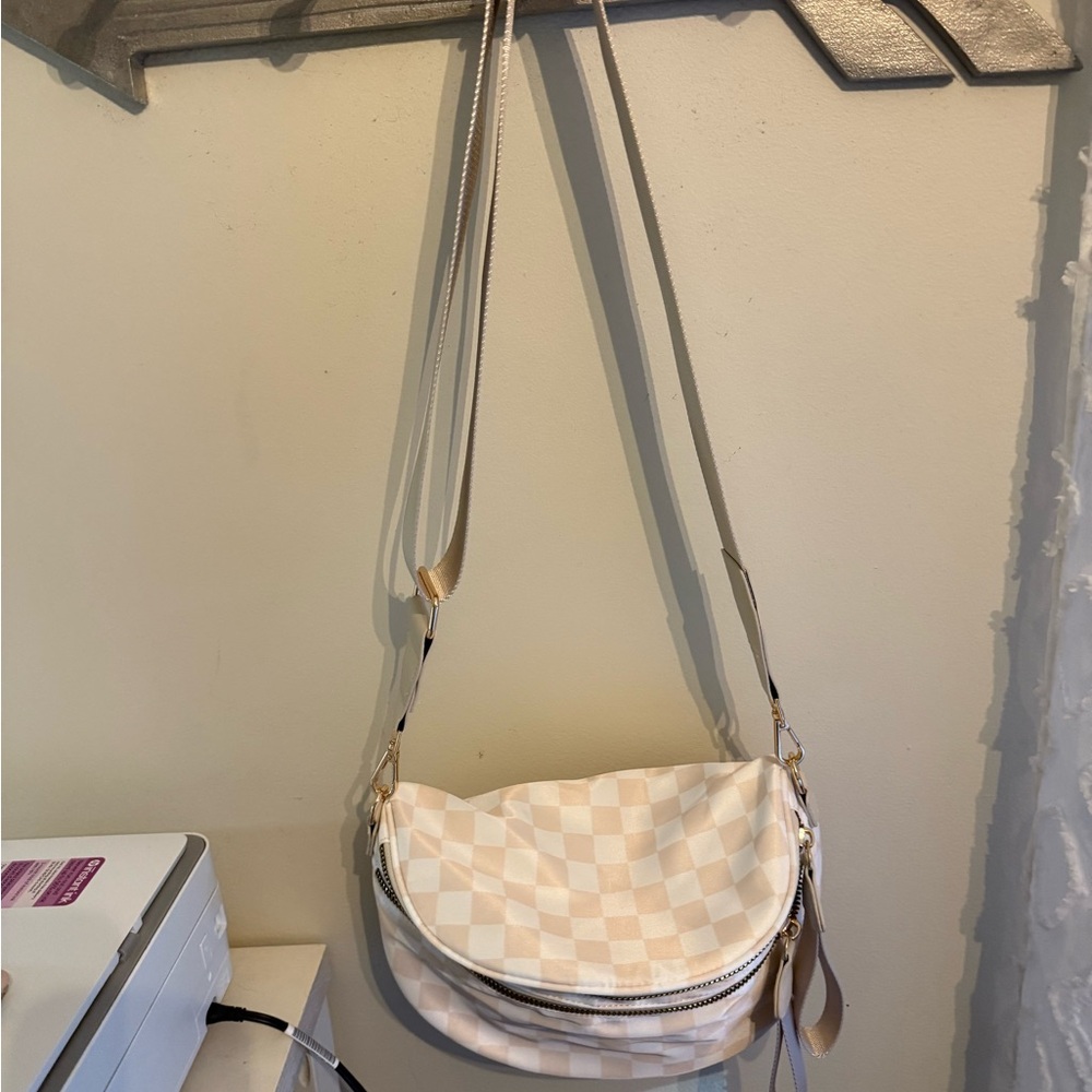 Elegant Cream Checkered Crossbody Bag